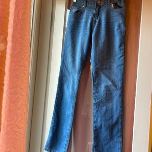 Mid rise skinny jeans